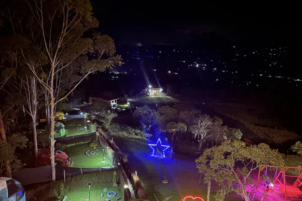 Colina Entre Colores